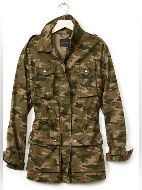 NWOT Banana Republic Women’s Camo Military Jacket In Size L